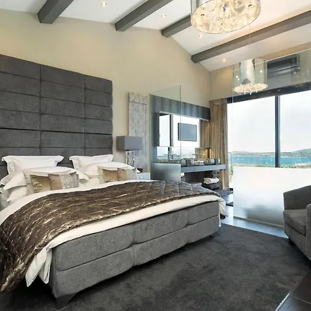 Sleeps 10 Pool Air Con Wifi Villa *